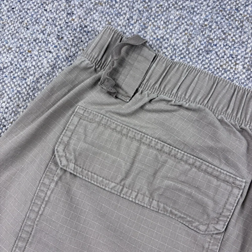 The North Face Mens Convertible Hiking Pants Beige Tan Cargo Zip Off Shorts Sz L